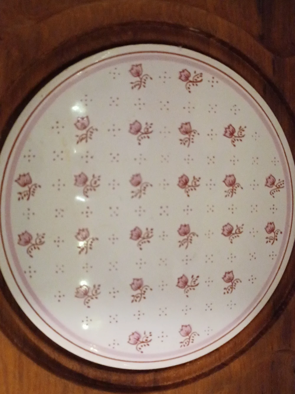 Decorative White Ceramic Plate with Pink Rose Pattern Board